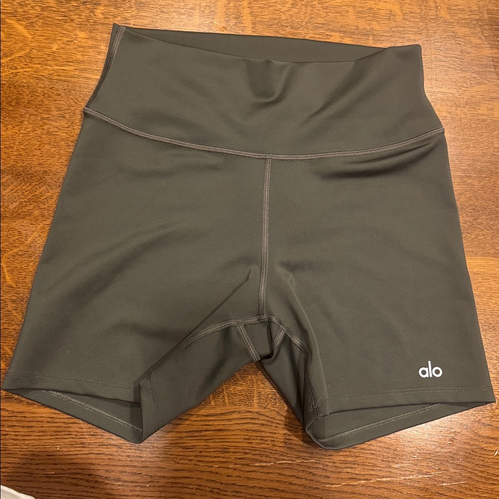 ALO Yoga Charcoal Green / Gray Athletic Biker Shorts